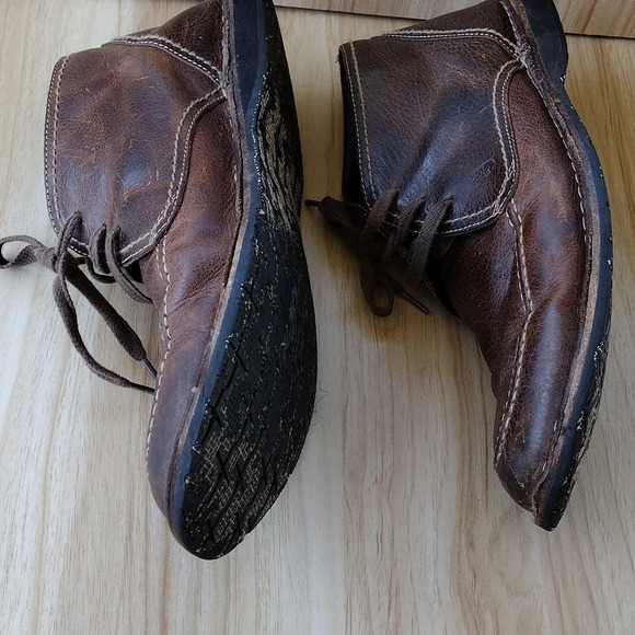 John Varvatos Brown Leather Chukka Boots Sz 9.5 Men\'s Moc Toe Sewn Flaws See Pic main image 6